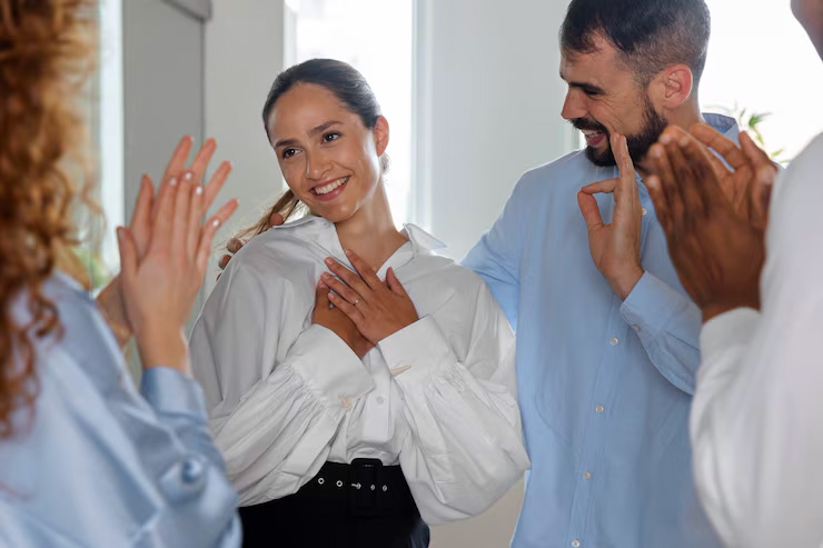 Reconocimiento de empleados: por qué importa, cómo hacerlo bien y qué está cambiando